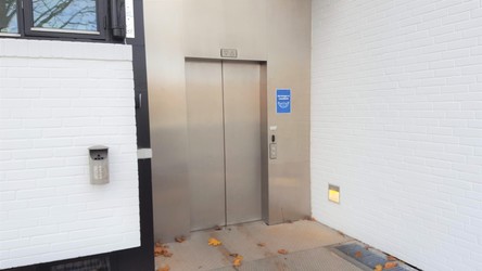 Metalskolen Jørlunde -  2. Adgang til reception via alternativ indgang