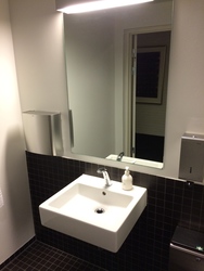 Metalskolen Jørlunde - 12. Handicaptoilet ved restauranten