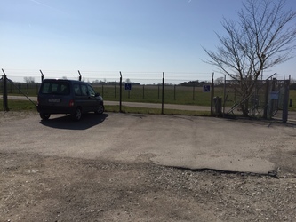 FORT - 1. Parkering, billetsalg / museumsbutik, biograf og toiletfaciliteter