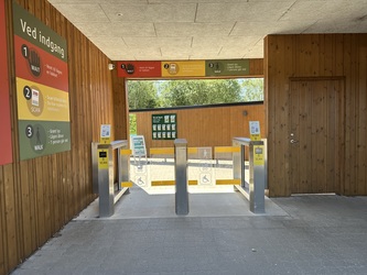 GIVSKUD ZOO - ZOOTOPIA - Indgang, restaurant og mødefaciliteter