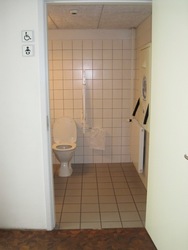 Greve Museum -  Hovedindgang, H-toilet og cafe og museumsbutik
