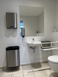 Borre Knob - Handicaptoilet ved receptionen