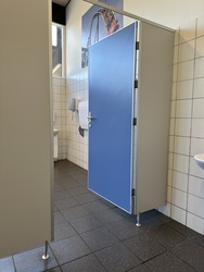 Djurs Sommerland -  Toilet før indgangen