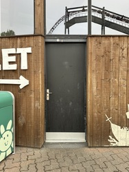 Djurs Sommerland - Toilet efter indgangen