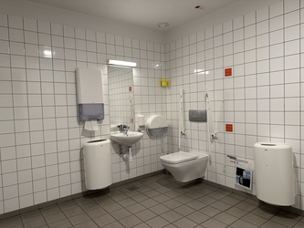 Billund Lufthavn - Afrejse - Toilet ved Gate  5-7