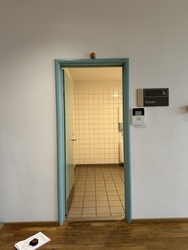 Billund Lufthavn - Afrejse - Toilet ved Gate  1-4