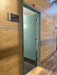 Billund Lufthavn - Afrejse - Toiletter på niveau 3 ved cafeerne