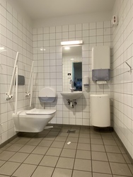 Billund Lufthavn - I forhallen - Toilet ved check-in/meeting point