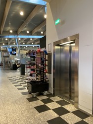 Billund Lufthavn - I forhallen - Toilet på 1. sal