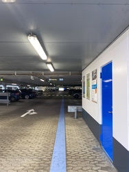 Billund Lufthavn -  Afrejse - Parkering med kassebil