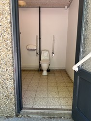 Givskud Zoo - Zootopia - Område P1 - Handicaptoilet