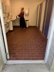 Givskud Zoo - Zootopia (P3) - Toilet ved Bondegårdsdyr