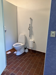 Givskud Zoo - Zootopia (P3) - Toilet ved Bondegårdsdyr