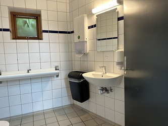 Aalborg Zoologiske Have - Toilet før indgangen