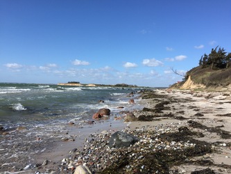 Svinø Strand