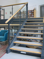Syvstjerneskolen -   Fløj N, Skolebibliotek og IT