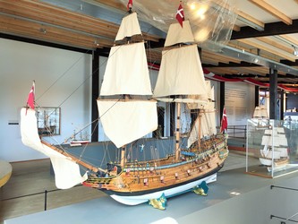 Fregatten Jylland - 1. Hovedindgang, billetsalg / museumsbutik og udstilling