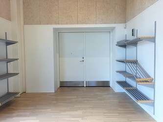 Hanebjerg Skole, Afd. Brødeskov - 2. Udskoling, samlingssal og skolebibliotek