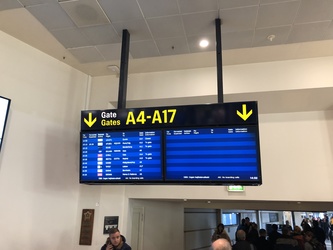 Flughafen Kopenhagen - Toiletten (nach Sicherheitskontrolle) - bei Gate A4