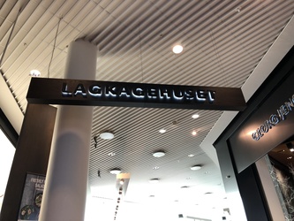 Flughafen Kopenhagen - Toiletten (nach Sicherheitskontrolle) im Terminal 3 - Bei Lagkaghuset