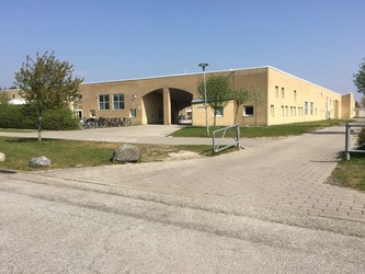Skovvangskolen - 4. Indgang D - Udskoling og faglokalerne til fysik og biologi