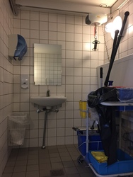 Skovvangskolen - 4. Indgang D - Udskoling og faglokalerne til fysik og biologi