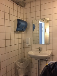 Skovvangskolen - 4. Indgang D - Udskoling og faglokalerne til fysik og biologi