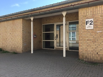 Skovvangskolen - 6. Indgang F2 - Faglokalerne til billedkunst og sløjd