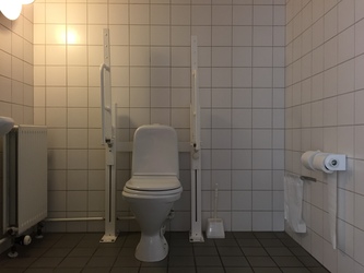 Skovvangskolen - 6. Indgang F2 - Faglokalerne til billedkunst og sløjd