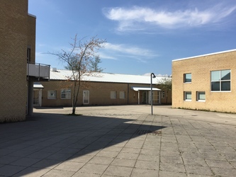 Skovvangskolen - 7. Indgang F3 - Faglokalerne til musik og hjemmekundskab