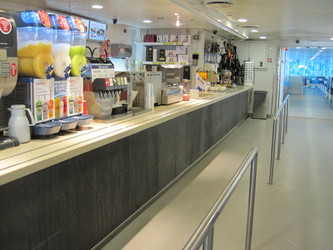 Samsølinjen - Færgen Samsø - Cafeteria