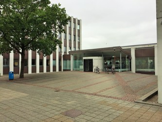 Silkeborg Rådhus - 1. Borgerservice (Bygning B) - via indgang fra Godthåbsvej