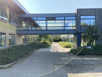 Gyvelhøjskolen - 3. Bygning B - Stueplan - Faglokalet til musik og skolens kantine