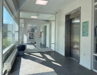 Gyvelhøjskolen - 4. Bygning D - Adgang til Bygning D, 1. sal i Bygning B og Bygning C