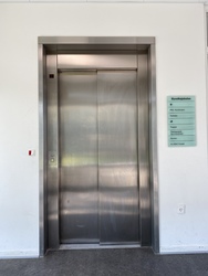 Gyvelhøjskolen - 4. Bygning D - Adgang til Bygning D, 1. sal i Bygning B og Bygning C