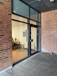 Mølleskolen Ry - 2. Østfløjen - stueplan via indgang fra skolegården