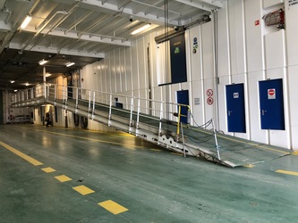 Sejerøfærgen - Passagerer i bil fra Havnsø