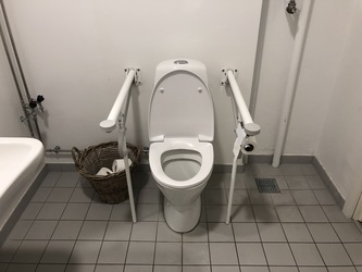 Borgercenter Handicap - Toilet til højre