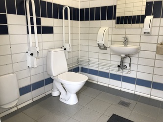 Aalborg Zoologiske Have - Toilet ved Skoletjenesten