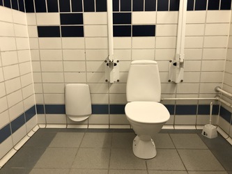 Aalborg Zoologiske Have - Toilet ved Skoletjenesten