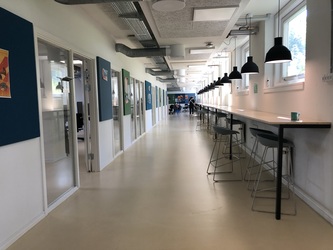 Københavns Universitet - Datalogisk Institut  bygning 1 - Indgang til undervisningslokaler og UP2