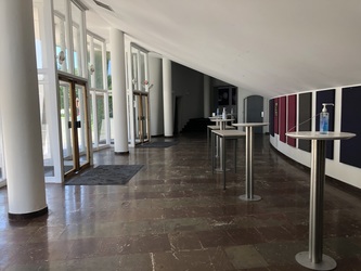 Københavns Universitet - Datalogisk Institut  bygning 3 - Indgang til auditorie UP1