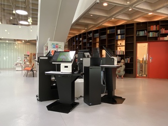 Hørsholm Bibliotek - 1. Bibliotek