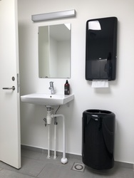 Severin - Toilet neben "Opdagelsen"