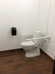 Valby Idrætspark - Valby Hallen - Toilet i kælderen