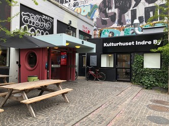 Kulturhuset Indre By - Hal faciliteter