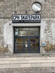 Copenhagen Skatepark -  Via hovedindgangen